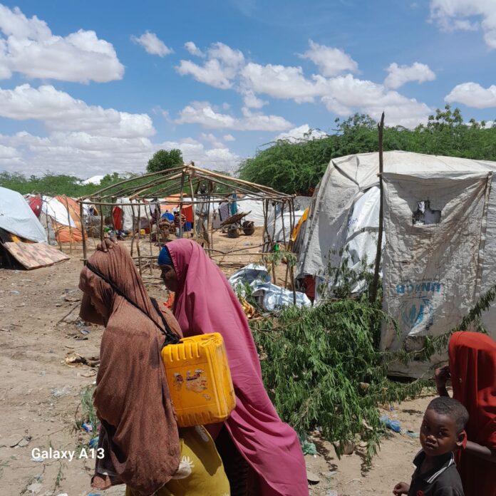 Barakacayaal ku sugan xaafadda Buundo weyn ee magalada Baladweyne oo codsaday in la caawiyo