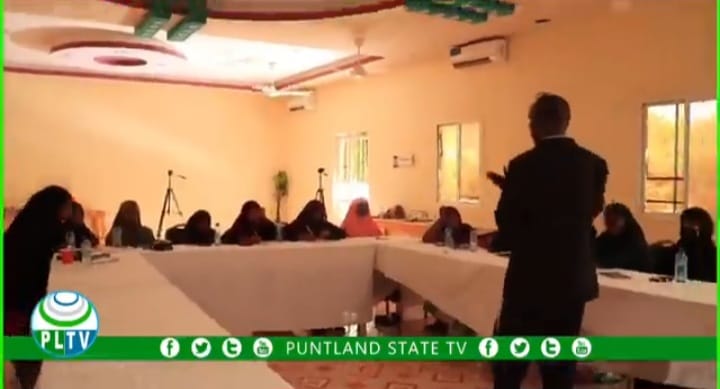 Wasaaradda kaluumeysiga Puntland oo Magaalada Garoowe tababar uga furay haweenka ka ganacsada Kaluunka.