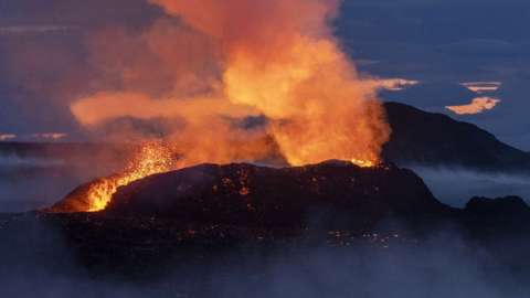 Dalka Iceland oo xaalad degdeg ah la galiyay