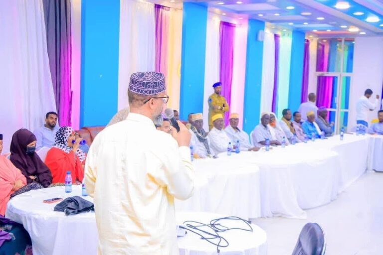 Odoyaasha dhaqanka Gobolka Mudug oo laga codsaday inay nabadda dardargeliyaan