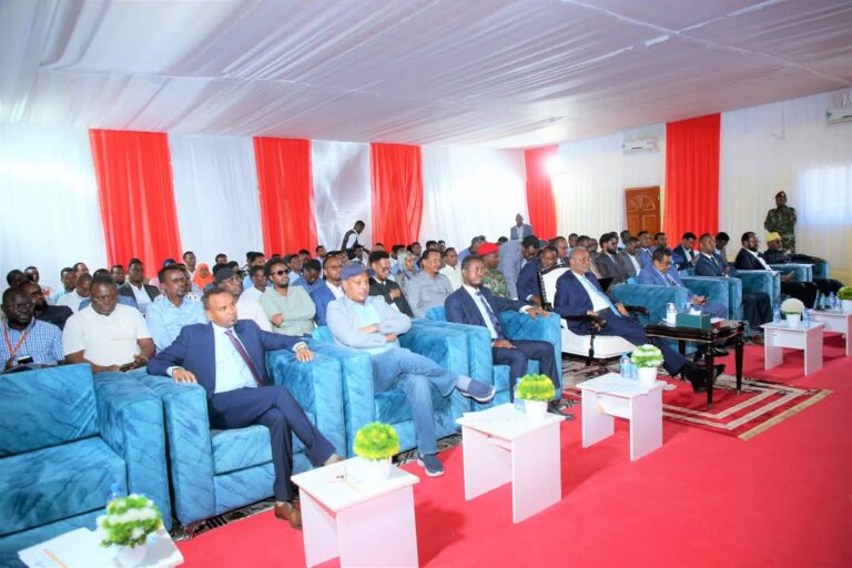 Mashaariic Horumarinta bulshada oo laga daah furay Baydhabo.