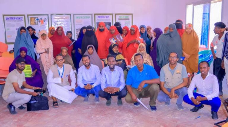 Maamulka Dagmada Gaalkacyo oo Daahfuray Ganacsi loogu abuuray 40 Qof oo ka mid ah barakayaasha magaalada.
