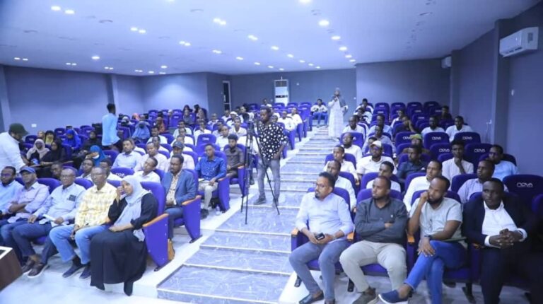 Kulanka qorshaha ka jawaabidda cudurka Gowracatada oo lagu qabtay Muqdisho.