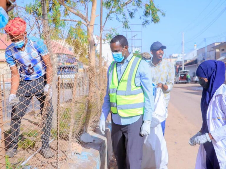 Maamulka Dagmada Galkacyo ee Galmudug  oo digniino kasoo saaray nadaafadda Magaalada.