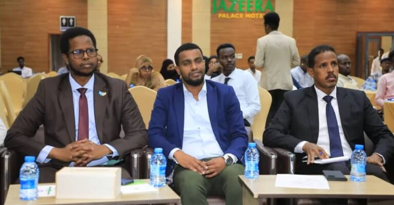 Shir lagu Xoojiyay Wadajirka Bulshada iyo Nabadda oo lagu Soo gabagabeeyay Muqdisho.