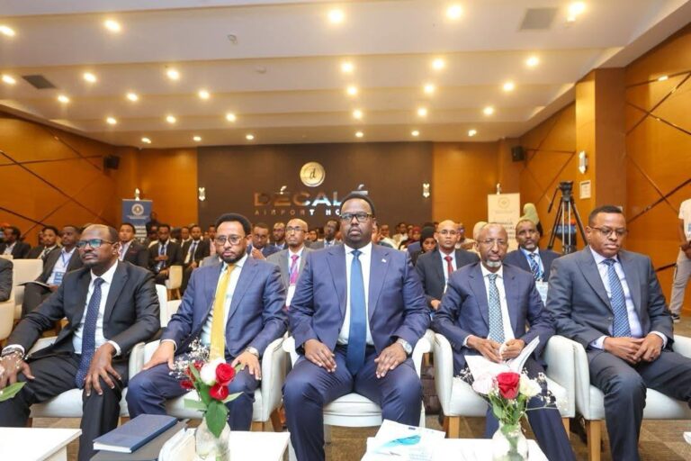 Ra’iisul Wasaare Ku-xigeenka XFS oo daah-furay warbixin sanadeedka 2024 ee horumarka maaliyadeed ee Soomaaliya