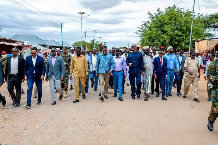 Madaxweynaha Galmudug oo gogol nabadeed dhigay degmada Galiinsoor ee Gobalka Galgaduud.