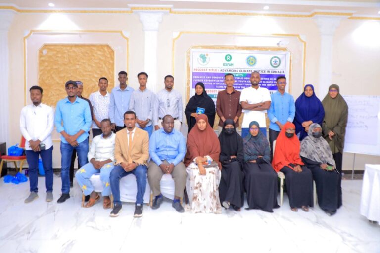 Tababar ku saabsanaa Isbeddelka Cimilada oo Dhuusamareeb  lagu soo xiray.