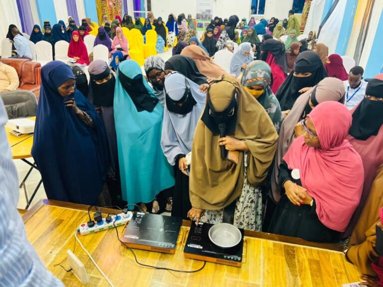 Shir looga hadlayay  yareynta xaalufinta dhirta iyo khatarta gaaska oo lagu qabtay Magaalada Gaalkacyo.