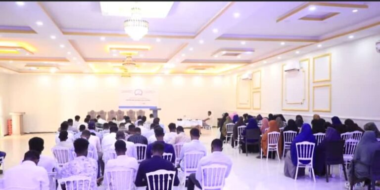 Guddiga Doorashooyinka Qaranka oo  Dhuusamareeb tababar ugu soo xiray shaqaalaha diiwaangelinta codbixiyeyaasha….