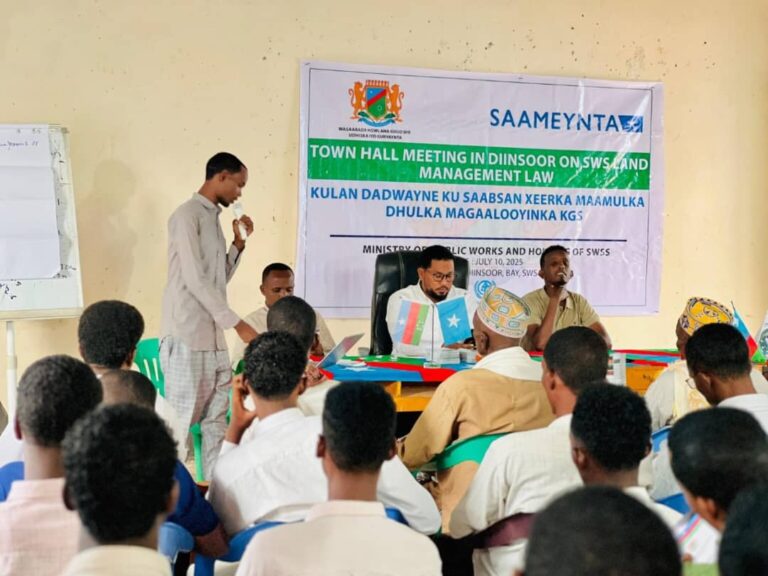 Kulan looga hadlayay sharciga maamulka dhulka oo lagu qabtay Diinsoor.