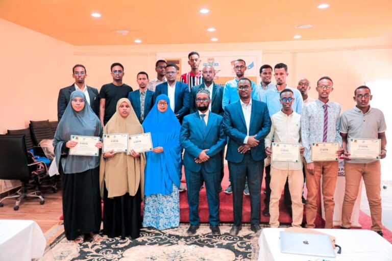 Wasaaradda Beeraha iyo Waraabka Galmudug oo tababar usoo xirtay shaqaalaha wasaaradda