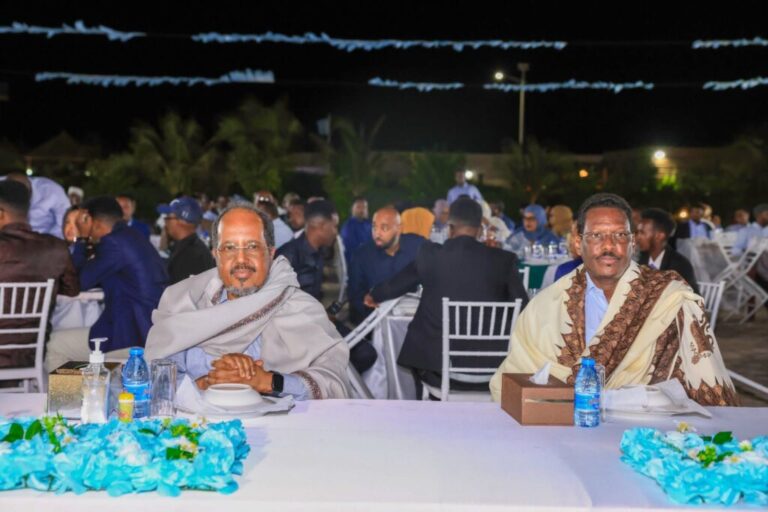 Madaxweynaha Soomaaliya oo Galmudug ku bogaadiyay fulinta Mashaariicda horumarineed