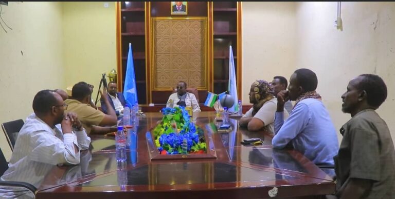 Shir looga hadlayay fulinta mashariic  hormarineed oo lagu qabtay Magaalada Garoowe.