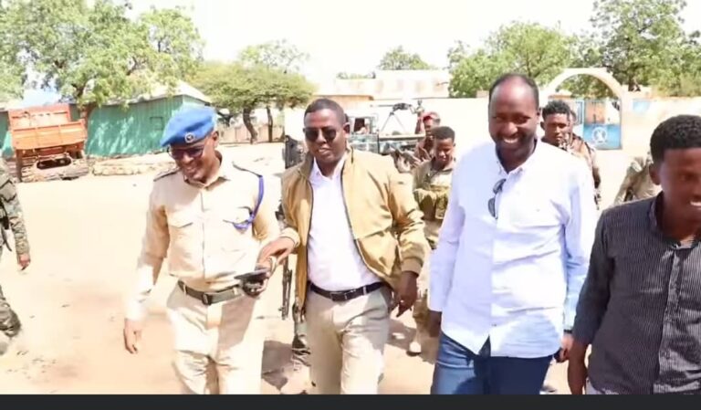 Dowlad goboleedka KGS oo mashaariic hormarineed ka fulinaya degmada Wanlaweyn.