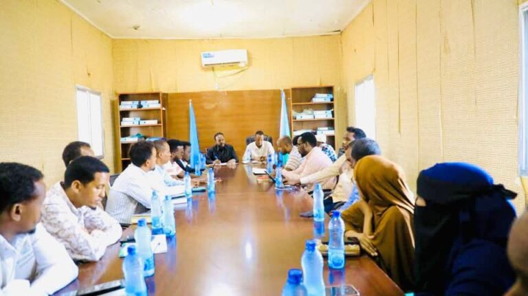 Shir looga hadlaayay xaaladaha Bani’adannimo ee ka jira degmada Beledxaawo oo lagu qabtay degmadaas.