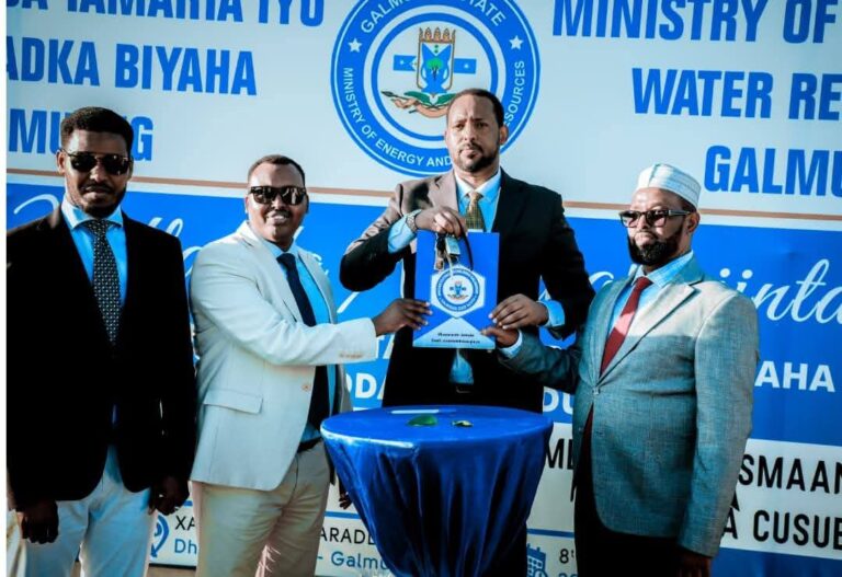 Madaxweyne ku-xigeenka Galmudug oo xilalka ku wareejiyey wasiirro dhawaan la magacaabay.