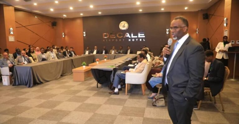 Dood cilmiyeed ku saabsan dhiiri-gelinta maalgashiga  dalka  oo Muqdisho lagu qabtay .