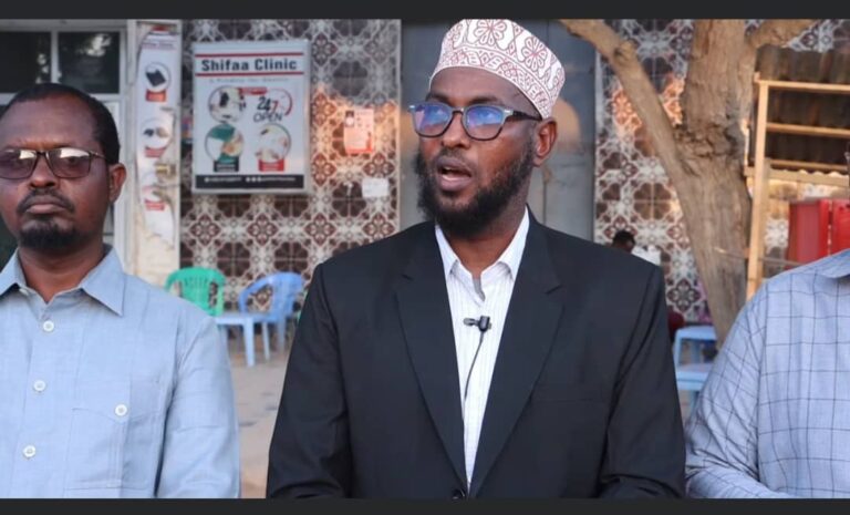 Mamulka degmada Cadaado oo Bulshada Ugu baaqay qaadashada Kaarka Codbixinta  Doorashooyinka