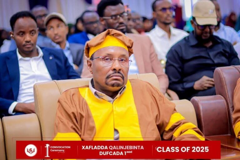 Masuuliyiin katirsan Galmudug oo Cadaado uga qayb-galay qalinjebinta dufcadda koowaad ee Jaamacadda Galmudug.