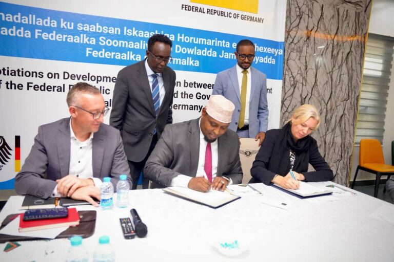 Dowladda Soomaaliya oo dalka Jarmalka la gashay heshiis mashaariic ku kacaysa in ka badan 75 milyan Yuuro..