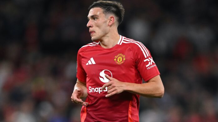 manuel-ugarte-man-utd-premier-league-2024-696x392